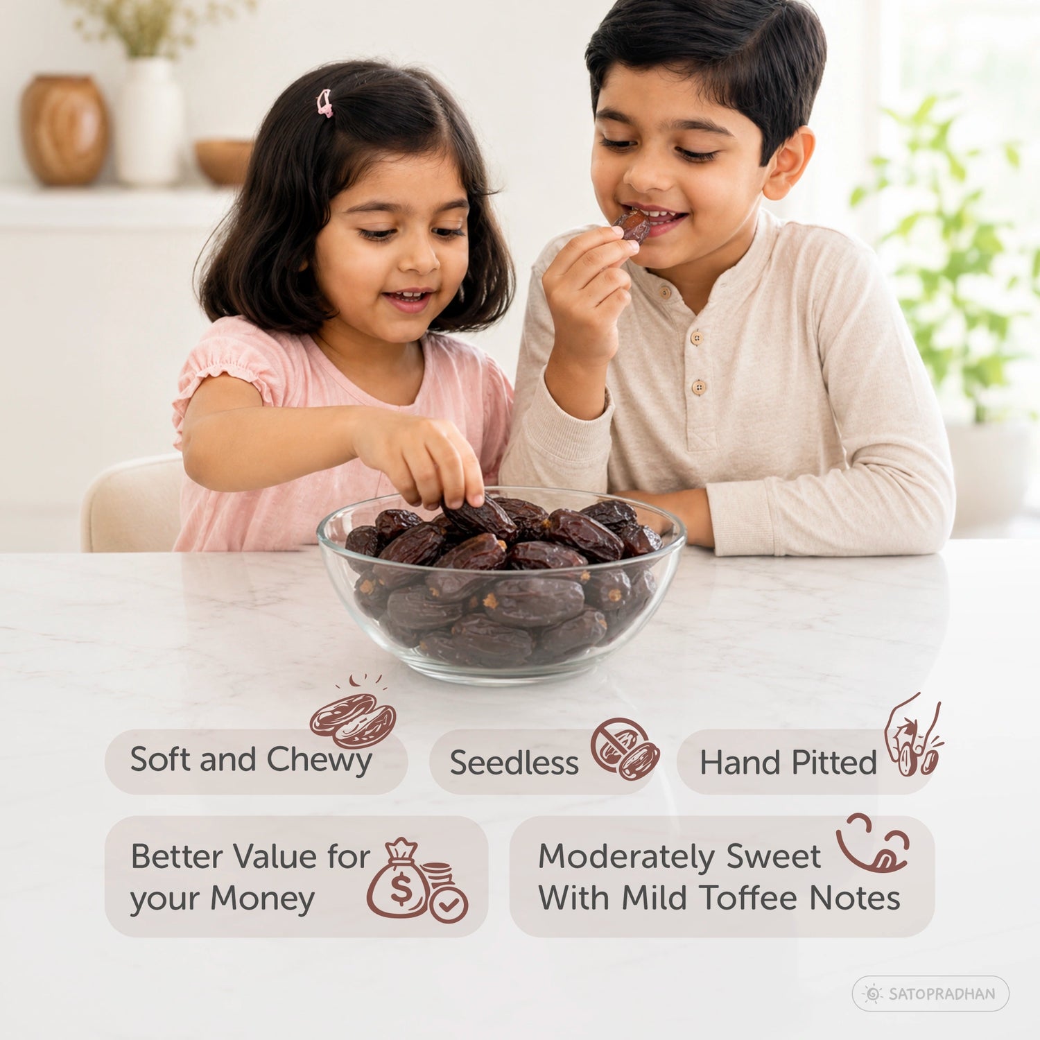 Seedless Safawi Dates 800g - Premium Organic Saudi Arabian Dates - Natural Black Khajoor - No Added Sugar or Preservatives - Pitted Safawi Dates